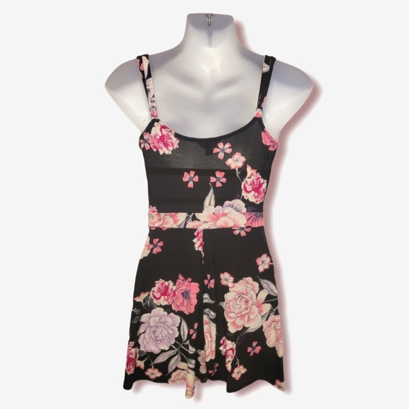 Black and Pink Floral Dress - Picture 2 of 3